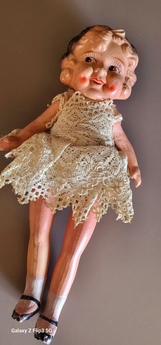 Bambola antica
