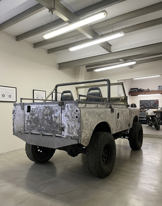 Land Rover Defender  2005