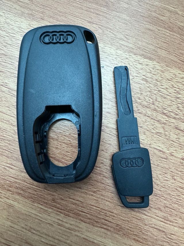 Llave audi con electronica