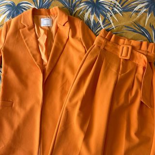 Traje Bershka