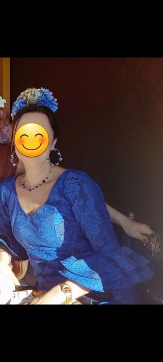 Traje de flamenca azul de moda 2024