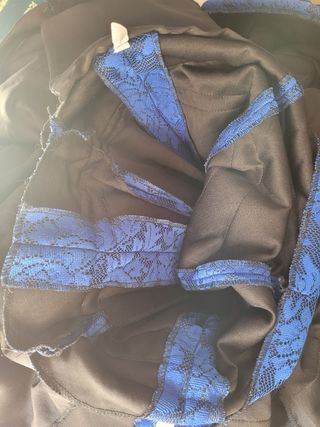 Traje de flamenca azul de moda 2024