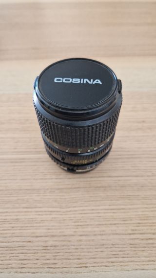 Cosina 35-70mm f/3.5-4.5 olympus