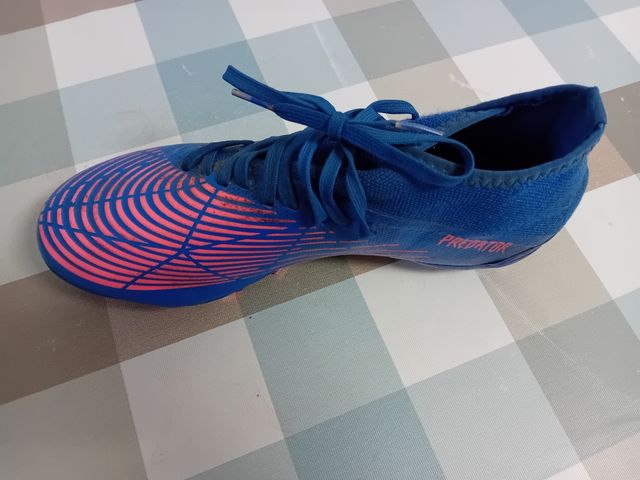 Bota fútbol adidas predator