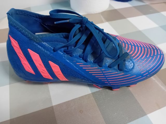 Bota fútbol adidas predator