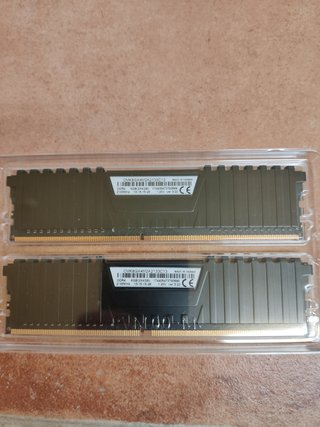 Memoria RAM DDR4 8GB(2x4gb) 2133 MHz