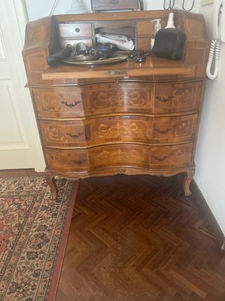 Cassettiera con ribalta