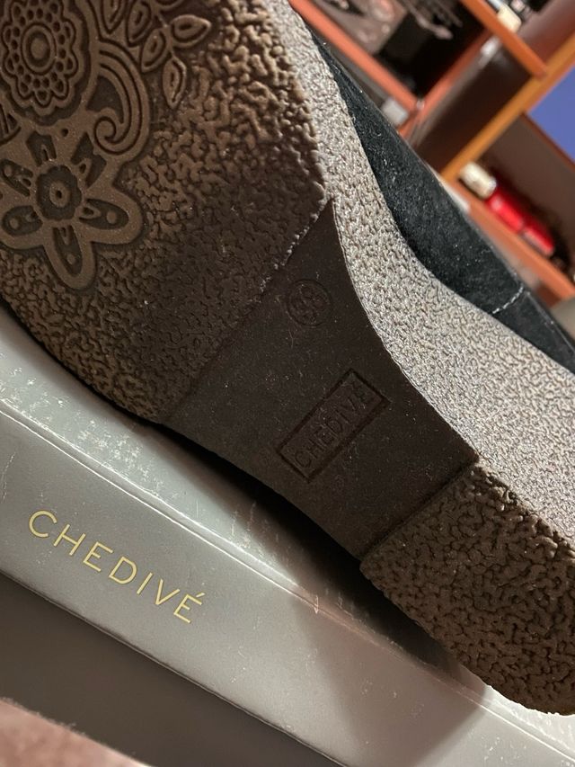 Stivali in pelle scamosciata