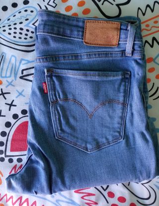 Vaquero Levis mujer 