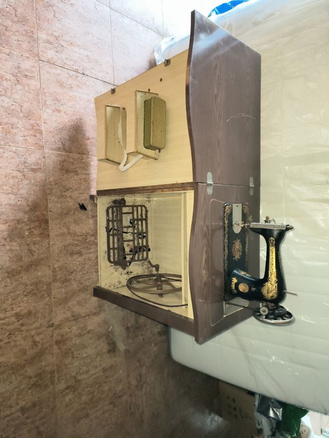 MAQUINA DE COSER SINGER