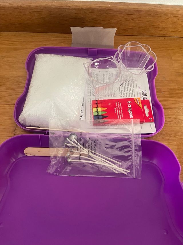 Maletín de velas decorativas para niños