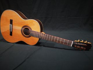 Guitarra Caro Mixta Clásica / Flamenca
