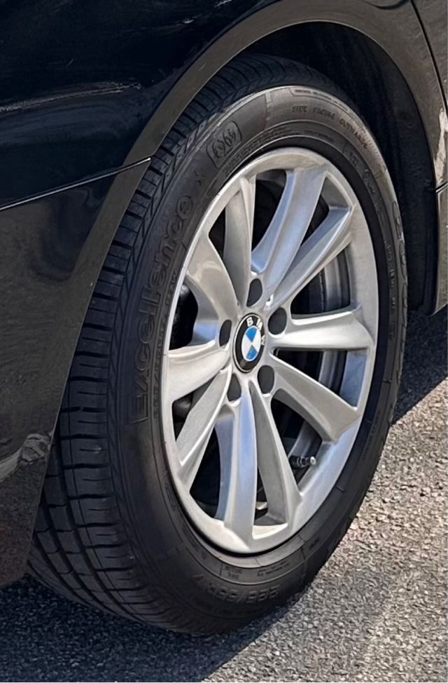 Llantas bmw 17 con neumaticos casi nuevos