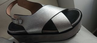 Sandali nuovissimi con zeppe