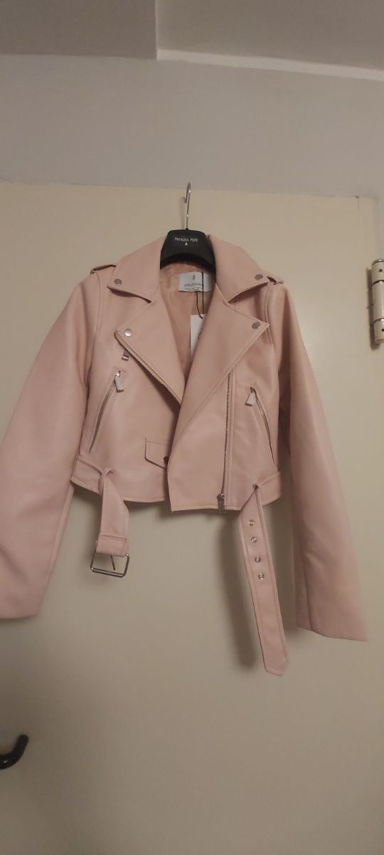 Chiodo rosa Stradivarius