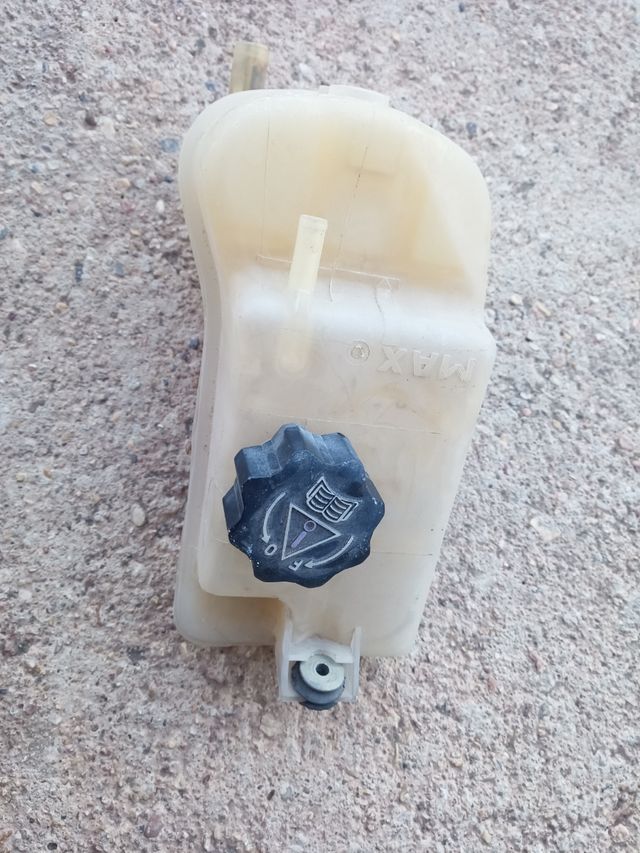 Depósito expansión Citroen Xsara