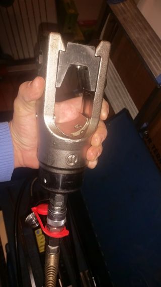 Prensa hidraulica Cembre