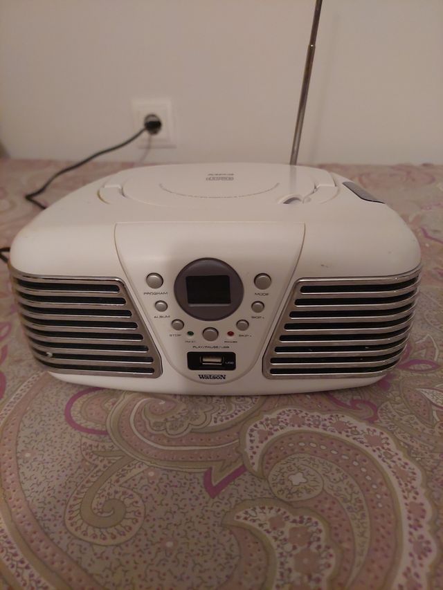 Radio.mp3.compact disc.digital.usb