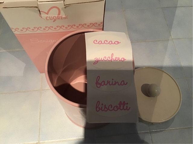 Contenitore. Caffe,farina ecc