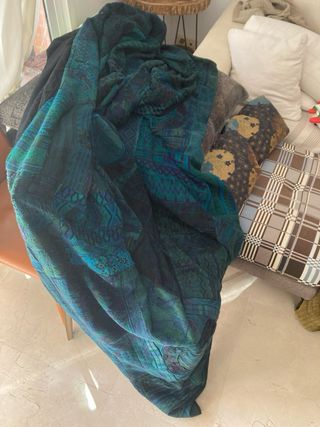 Enorme cortina medio oriental