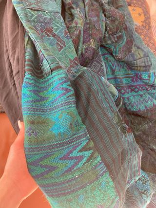 Enorme cortina medio oriental