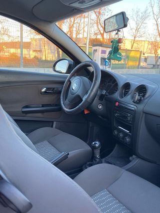 SEAT Ibiza 2004