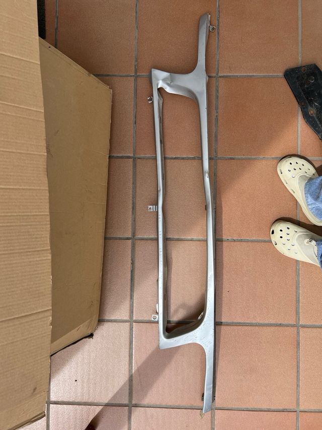 Mercedes V220 w638 anteriore