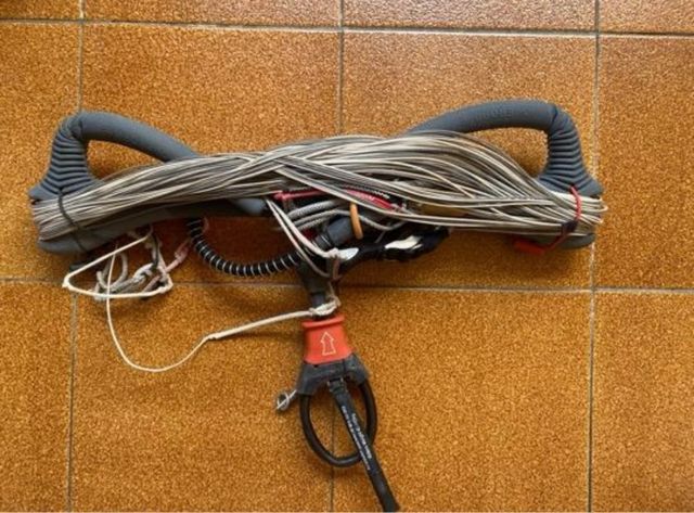 CABRINHA CHAOS BOARD AND KITE 11 metri