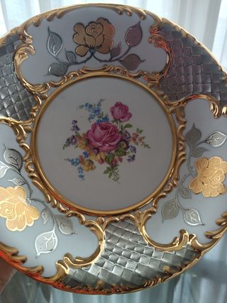 Juego de candelabros y plato a juego