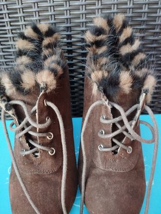 Zapatos de tacón animal print 38