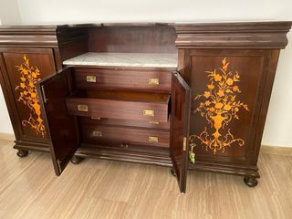 Aparador antiguo madera y marmol