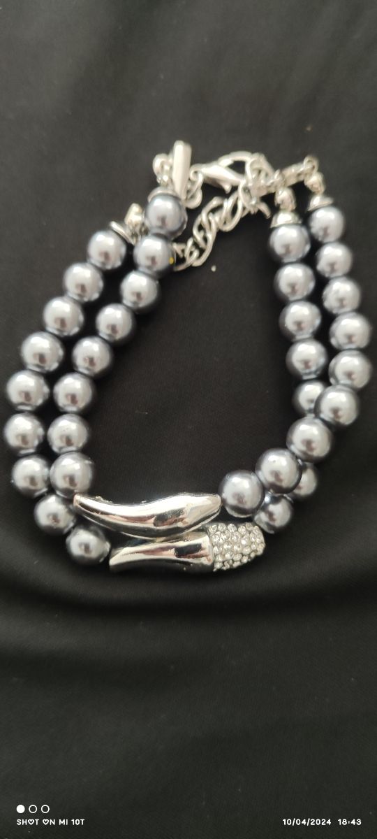 pulsera de perlas Gris