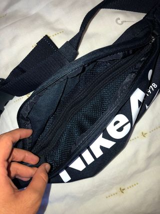 Bolso riñonera NIKE nueva a estrenar