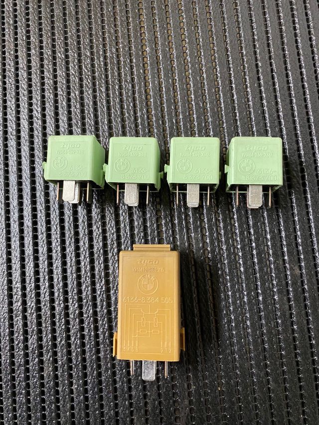 Relés BMW Verdes 8373700