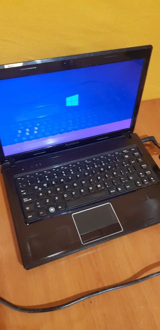 ORDENADOR PORTÁTIL LENOVO