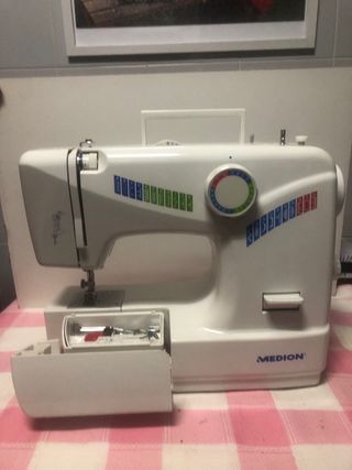 Maquina coser Medion MD11836