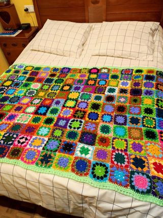 Manta borde verde ganchillo crochet