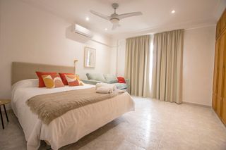 chalet y nave de 1100m2 construidos