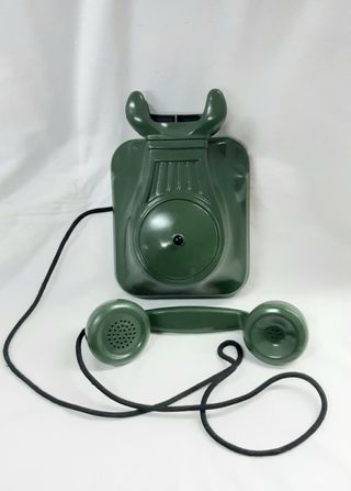 Teléfono intercomunicador antiguo