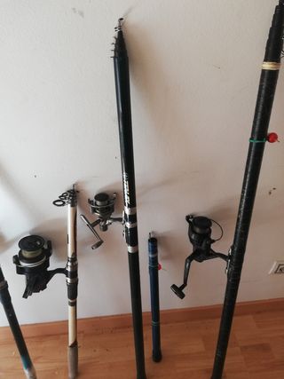 Lote de cañas y carretes de pesca