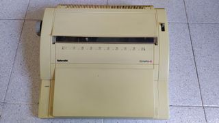 Máquina de escribir Olympia Splendid