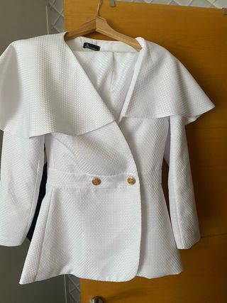 Traje Juan Bernal
