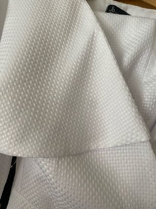 Traje Juan Bernal