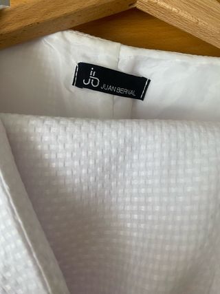 Traje Juan Bernal