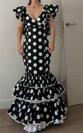 Traje flamenca negro y blanco