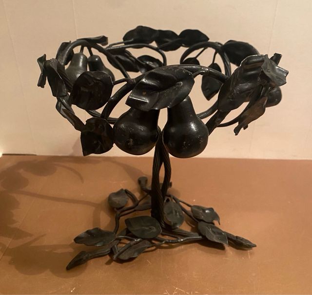 Centrotavola vinrage in ferro battuto 