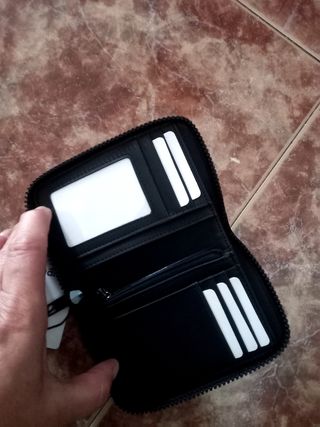 Monedero billetero Desigual a estrenar