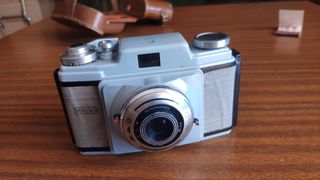 📷 Cámara antigua vintage