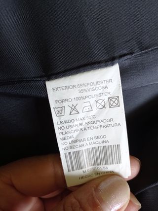 Traje azul con rayas