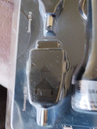 Carregador de isqueiro com adaptadores